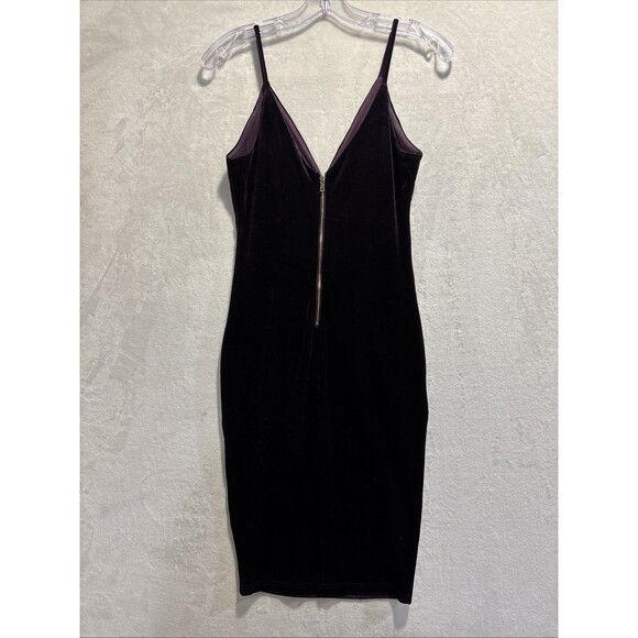 Fashion Nova Purple Velvet Mini Dress Floral Embroidery Cutout Zipper Size Small - Picture 6 of 10